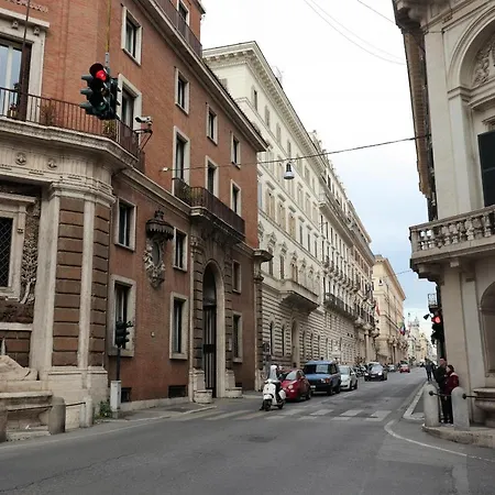 Alojamento de Acomodação e Pequeno-almoço Trevi Grand Blu Roma