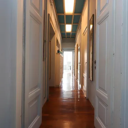 Trevi Grand Blu Bed and breakfast 4*