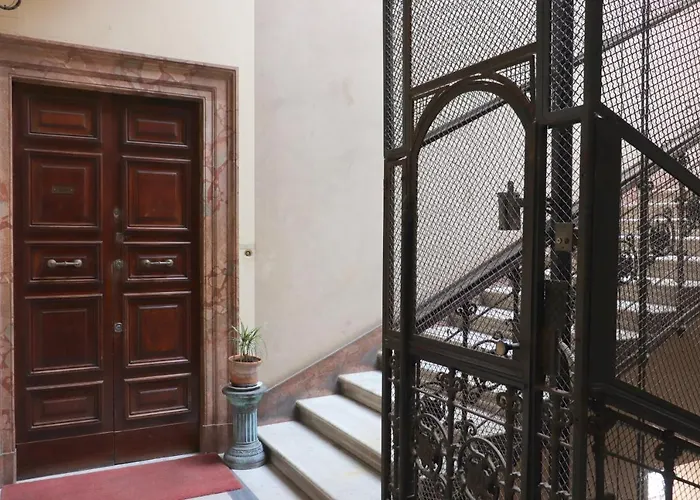 Trevi Grand Blu Bed & Breakfast