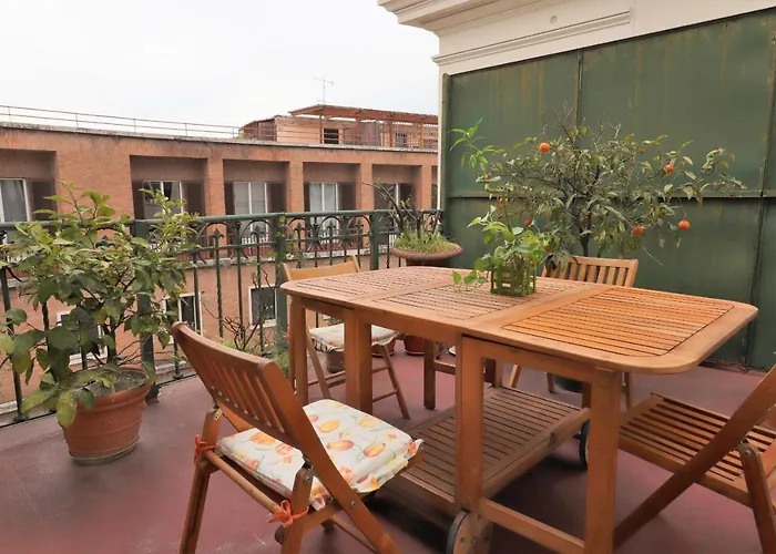 Alojamento de Acomodação e Pequeno-almoço Trevi Grand Blu 4*